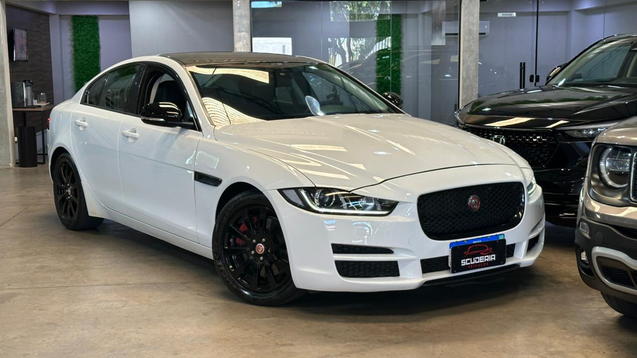 Jaguar XE