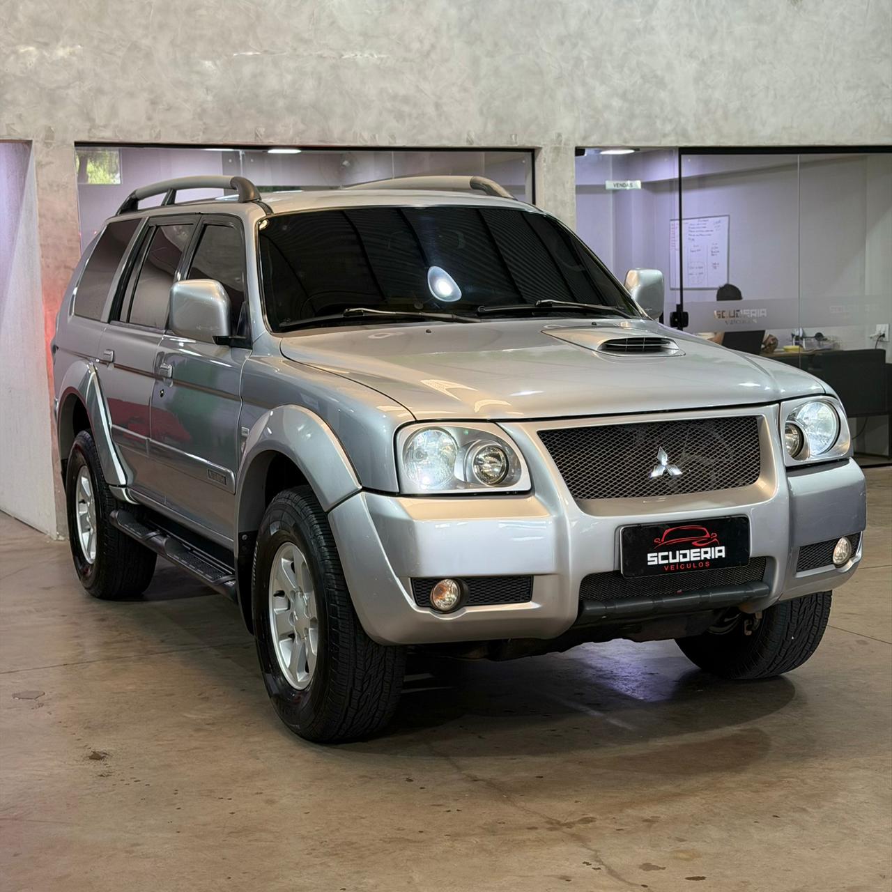 Pajero Sport HPE V6
